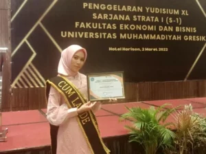 Lulus Cumlaude, Mahasiswa UMG Putuskan Lakukan Ini