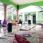 Tanda Suami yang Baik Bisa Dilihat dari Cara Mengetuk Pintu