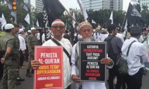 Negeriku yang Hilang: Puisi Suli Daim, Peserta Aksi 4 November