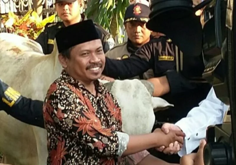 Muhammadiyah Surabaya Bagikan Daging 489 Sapi dan 395 Kambing