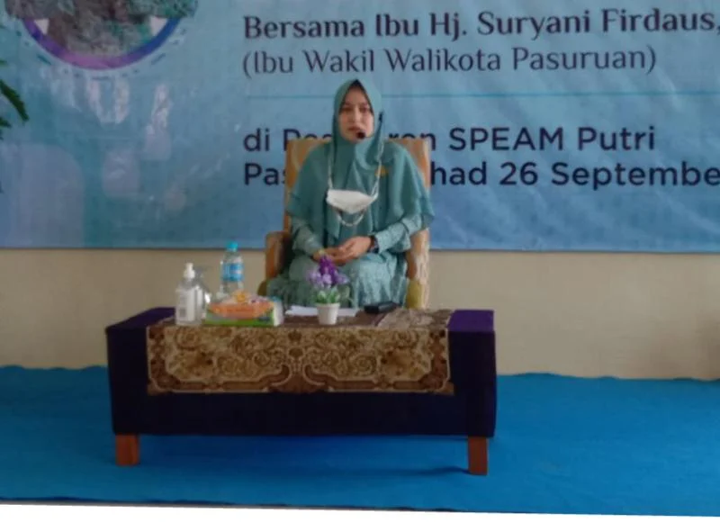 Santri Ideal Menurut Istri Wakil Walikota