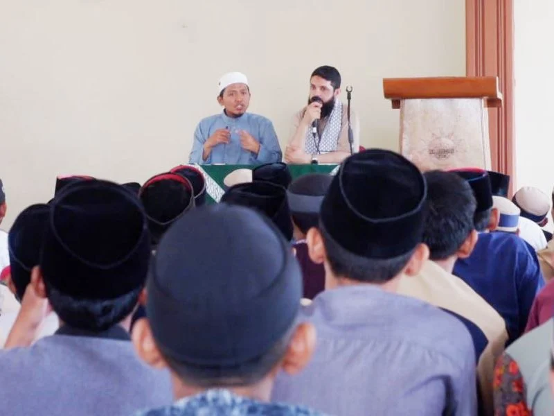 Syekh Palestina Hadir di Al-Mizan, Berkisah tentang Gaza