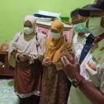 Lazismu Beri Bantuan Guru yang Terserang TB