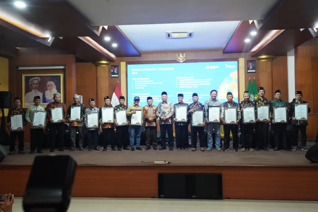 PWM Jatim Anugerahkan 16 Penghargaan kepada Finalis CRM Award 2025