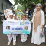 Pawai Cosplay KH Ahmad Dahlan dan Nyai Walidah oleh TK Aisyiyah Balongbendo