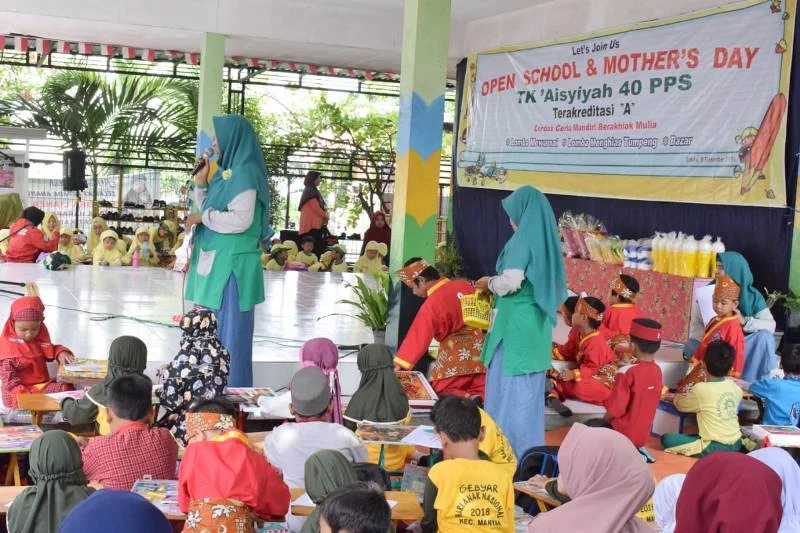 Ada Lomba Tumpeng dan Mewarnai Saat Open School dan Mother’s Day