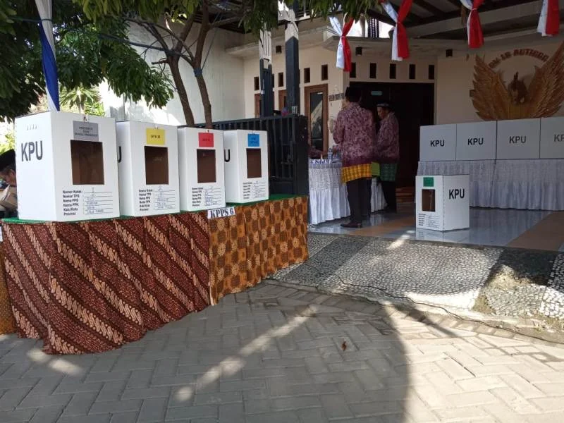 Tempat Lain Boleh Semangat, di TPS 40 Selow-Selow Saja