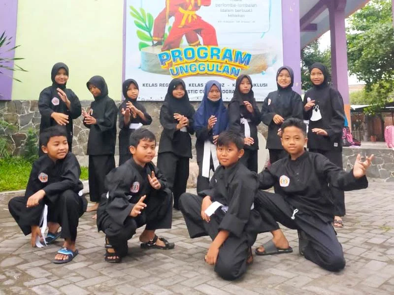 Tapak Suci MIM 1 Pare Boyong 14 Medali