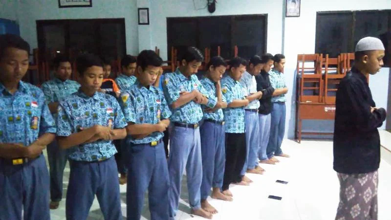 Di Tengah Kesibukan Acara, Peserta Tetap Jalankan Shalat Tahajud