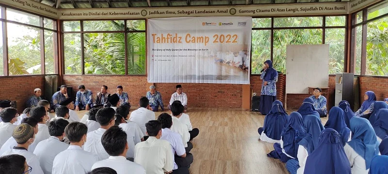 Siswa Spemdalas dan Smamio Mengikuti Tahfidh Camp
