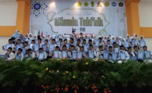 Tajdied Center Gelar Wisuda 204 Hafidh