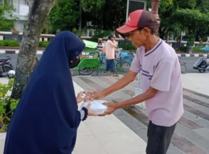 Takjil on the Road Pondok Al-Mizan
