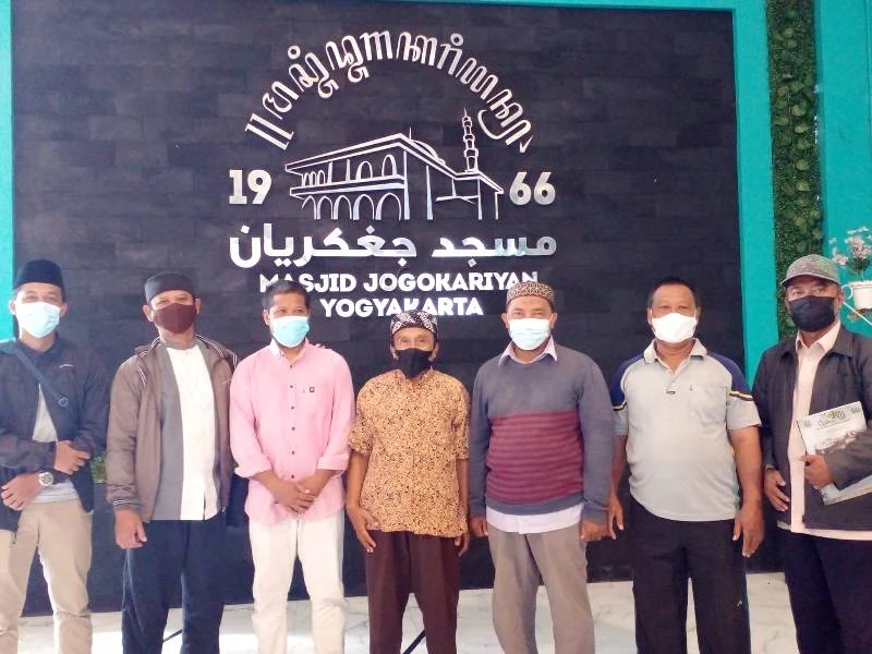 Kunjungi Jogokariyan, Takmir Masjid Gresik Nikmati Kisah Ini