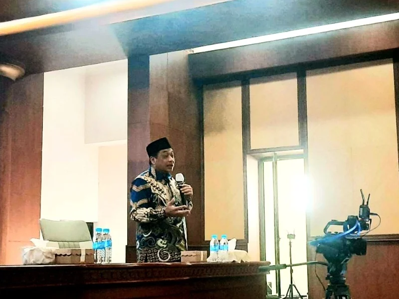 Cerita Spanyol di Sela Muktamar