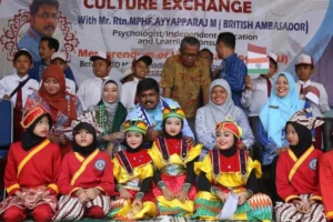 Kedatangan Tamu dari India, Begini Cara Sekolah Ini Menyambutnya