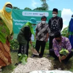 Penanaman Pohon Tandai Milad Muhammadiyah di Gresik