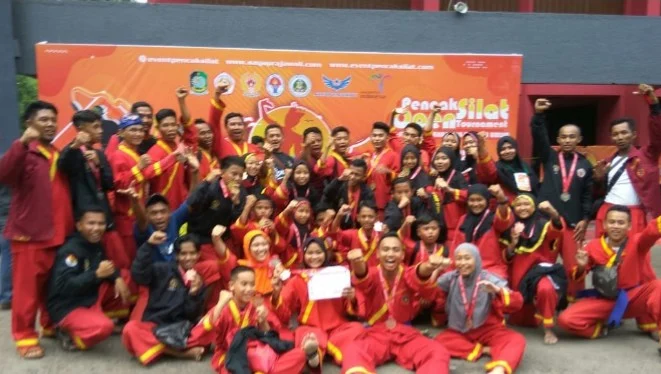 Tapak Suci Probolinggo Borong 9 Emas di Banyuwangi