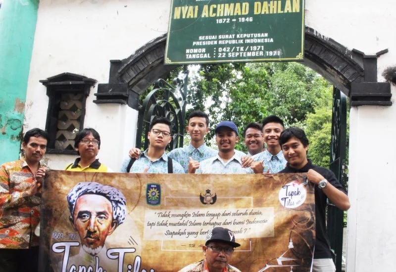 Ambil Spirit Perjuangan KH Ahmad Dahlan, Siswa SMAMDA Surabaya Tapak Tilas ke Kauman Yogyakarta