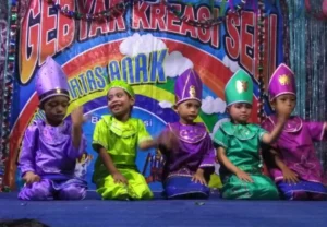 Gebyar Kreasi Seni TK ABA Pentaskan Tari Saman hingga Hafalan Hadits