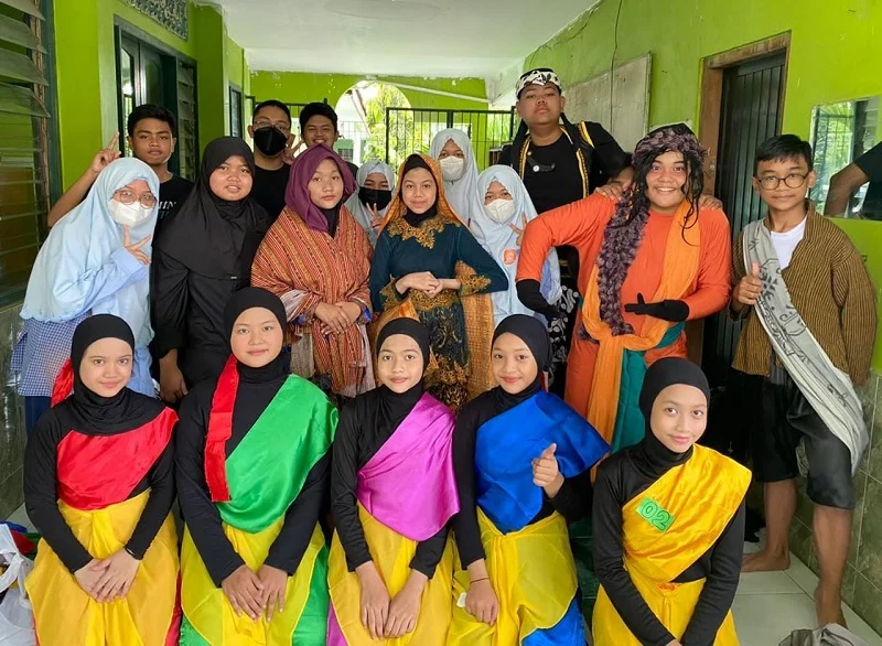 Teater Akar Spemdalas Juara I Lomba Pekan Cipta Seni