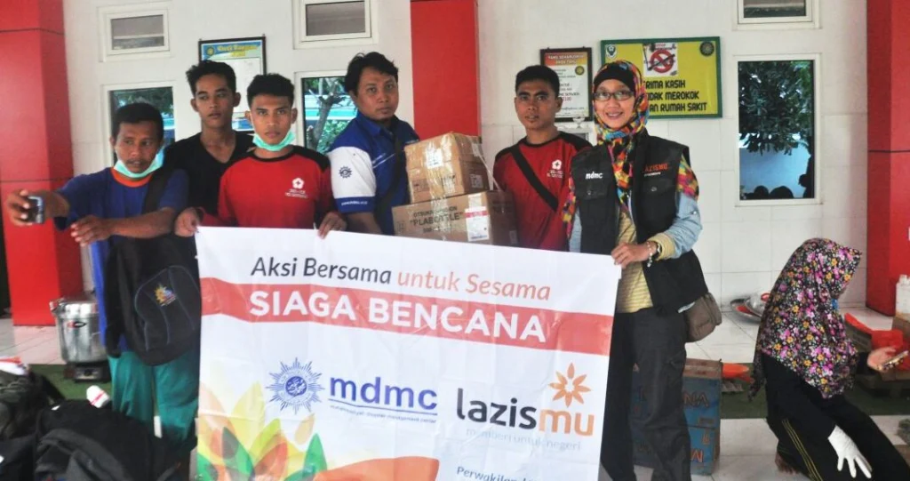 Bantu Korban Banjir Bima, Muhammadiyah Jatim Berangkatkan Tim Medis