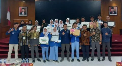 Angkat Bisnis Daun Kelor, SMA Muha Genteng Juara I Nasional
