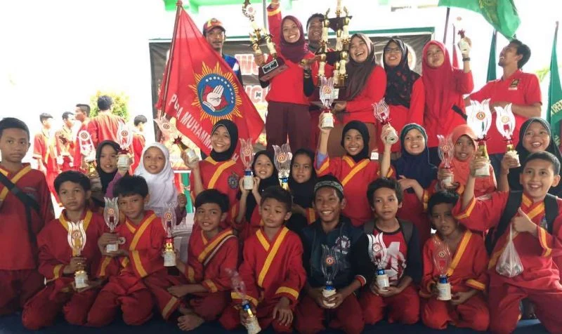 Pesilat Tapak Suci SDM 26 Surabaya Rajai SMAMDA Open