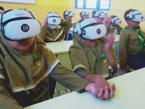 Petualangan ke Zaman Dinosaurus Pakai VR, Seru dan Tegang