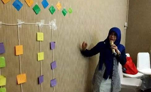 Belajar Berhitung Cara Gembira Lewat Tirai Angka