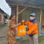 Muhammadiyah Jombang Salurkan Dua Ton Telur bagi Korban Banjir