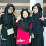 Topi Jadi Suvernir Milad, Cocok untuk Liputan Luar