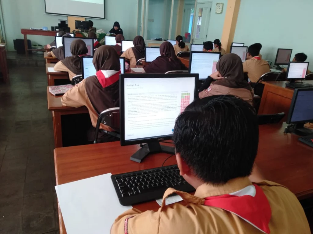 Biasakan Siswa Kerjakan Soal di Komputer, Sekolah Ini Gelar Try Out