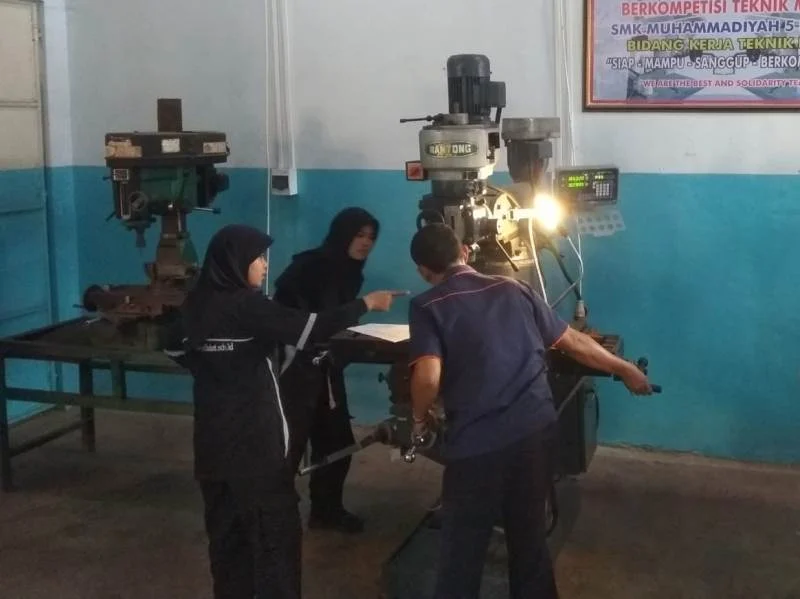 SMK Muhlibat Gelar Uji Kompetensi Keahlian