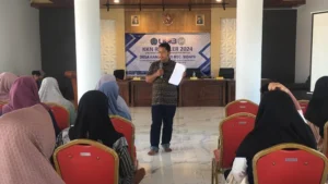 Mahasiswa KKN UMG Ajak Warga Kembangkan UMKM melalui Media Ini