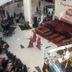 Penampilan Calon Guru Ini Pukau Pengunjung Mall