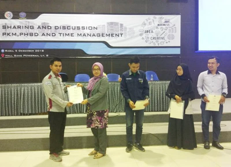 Inilah Kiat Kuliah, Bekerja, dan Jadi Aktivis Bisa Jalan Serempak hingga Lulus