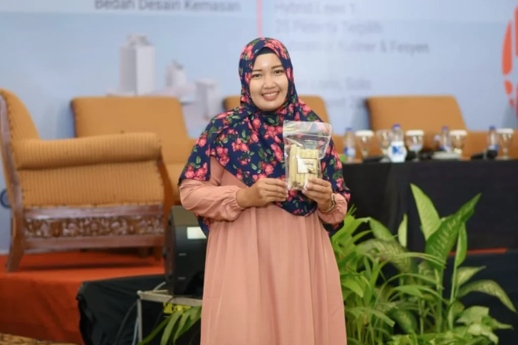 Lepas Karier Perbankan, Alumni UMS Bangun UMKM Egg Roll Bekatul Beromzet Jutaan