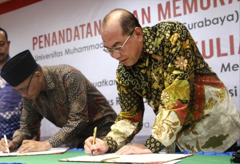 UMSurabaya dan KPK Tanda Tangani MoU Pencegahan Korupsi