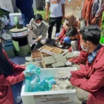 Limbah Masker Diolah Jadi Paving oleh Mahasiswa UMSurabaya