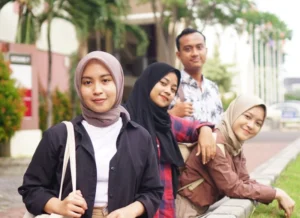 Sepuluh Mahasiswa UM Surabaya Belajar Ecotourism dan Halal Food di Taiwan