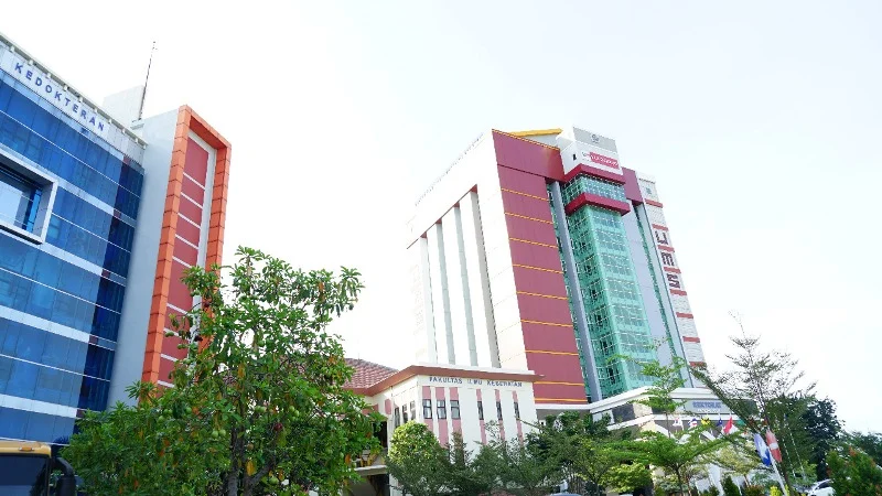 Calon Mahasiswa Masuk UMSurabaya Pakai Nilai UTBK