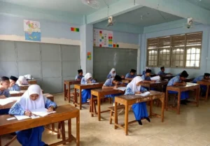 Ujian Akhir MTsM 6 Kembali Pakai Kertas