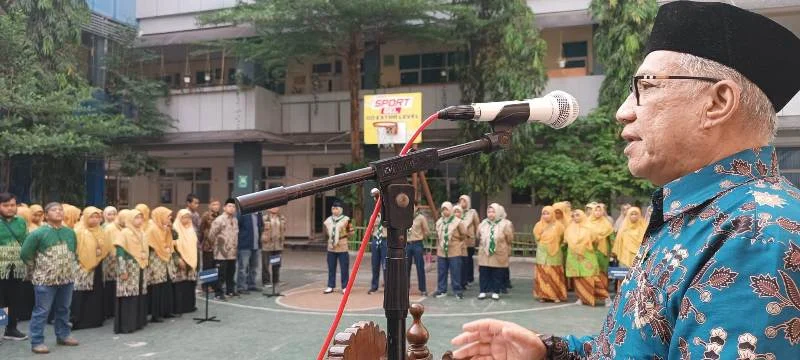 Tiga Guru Muhammadiyah Wonokromo Dapat Hadiah Umrah