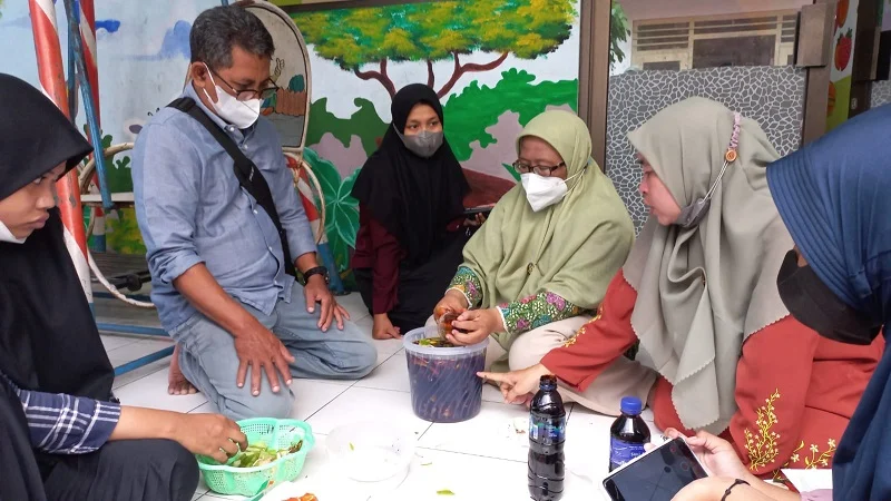 Abdimas Umsida Berdayakan Anak Panti Kelola Sampah Organik