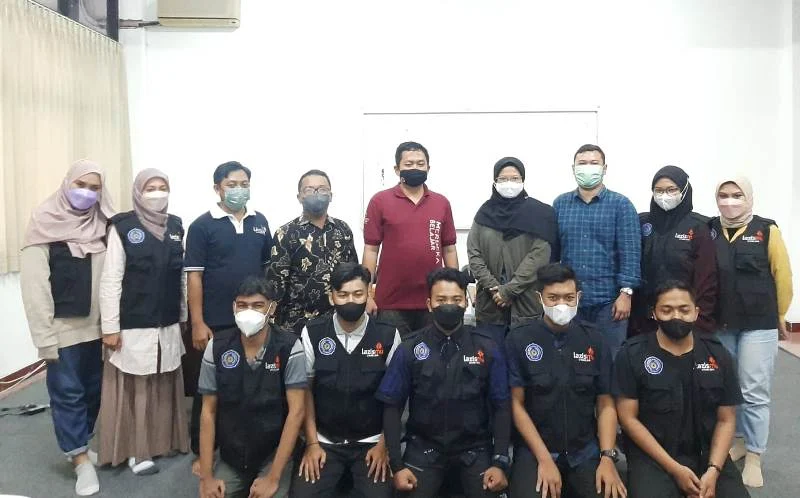 IMM Umsida ke Bencana Semeru Tangani Trauma Healing