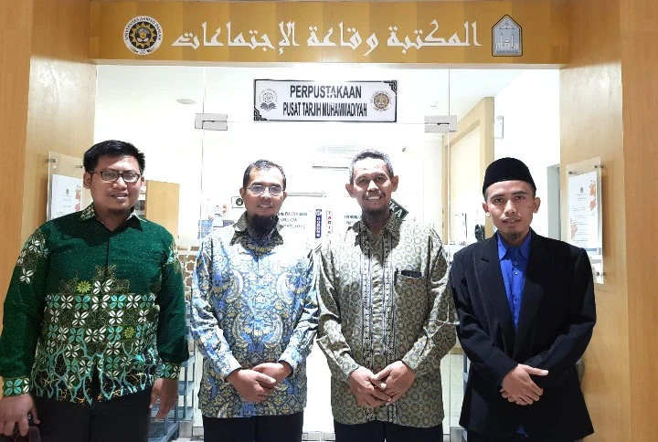 Unimuda Sorong Kunjungi UAD Belajar Manajemen Pesantren Mahasiswa