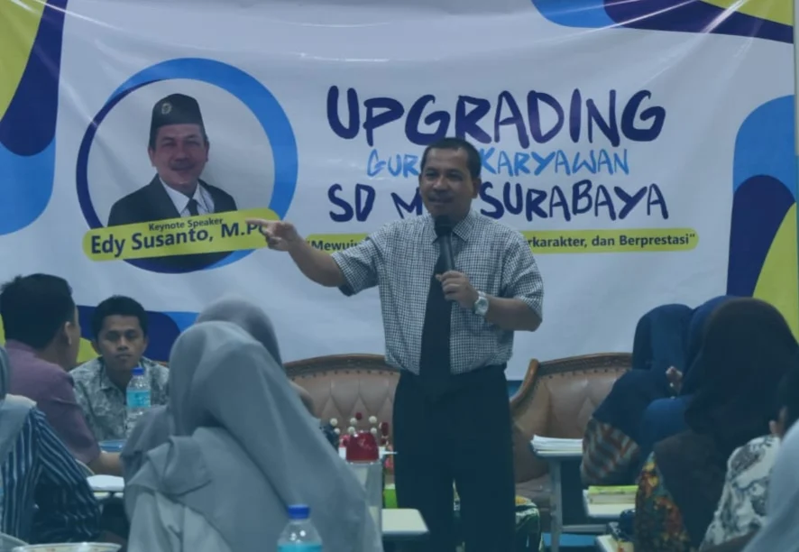 Beginilah Ciri Guru Profesional untuk Pendidikan Abad 21