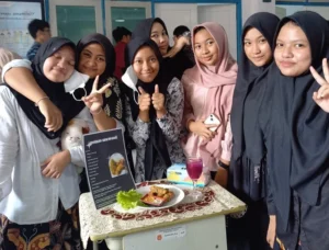 Buat Olahan Berbahan Dasar Umbi, Siswa Spemdalas Uprak Prakarya