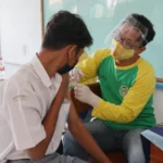 Puskesmas Laren Gelar Vaksinasi di SMAM 11