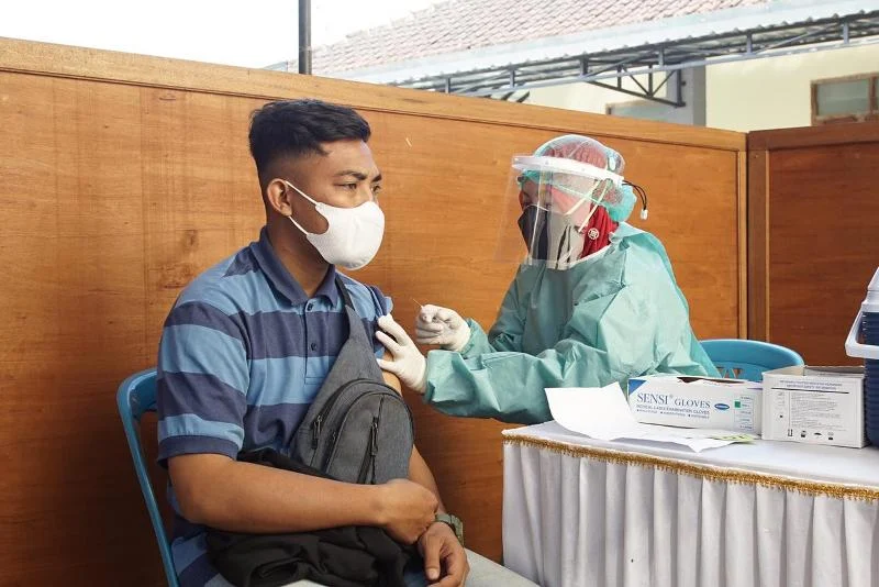 Ummad Gelar Vaksinasi bersama MCCC